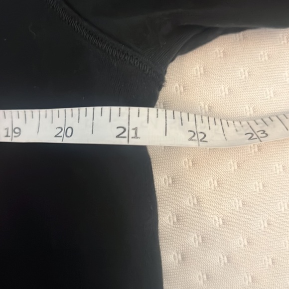 NWT Lululemon Cross Cut Hoodie black - Picture 8 of 8